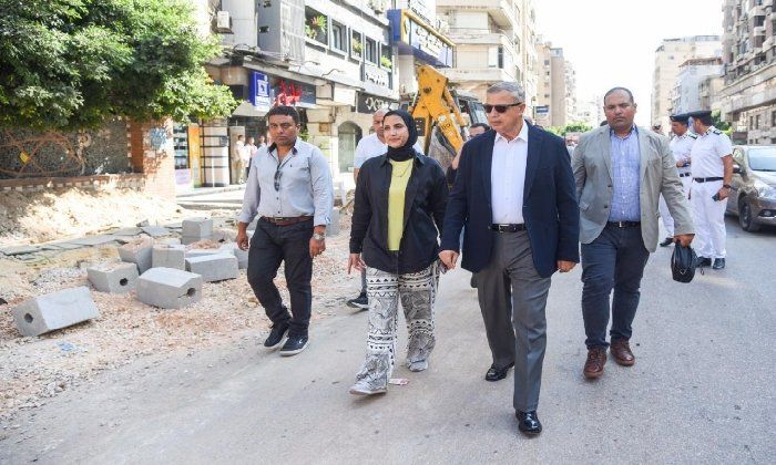 محافظ الإسكندرية يتفقد أعمال توسعة شارع أبو قير ويوجه بسرعة استكمال الرصف محافظ الإسكندرية يتفقد أعمال توسعة شارع أبو قير ويوجه بسرعة استكمال الرصف
