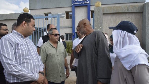 في استجابة لشكاوي أهالي النورس محافظ بورسعيد يتفقد مستوى الخدمات بالمنطقة في استجابة لشكاوي أهالي النورس محافظ بورسعيد يتفقد مستوى الخدمات بالمنطقة