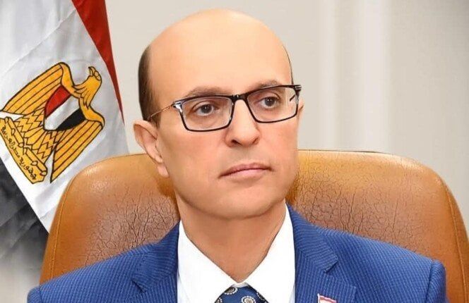 جامعة أسيوط تعلن إعفاء أبناء الشهداء والمصابين من المصروفات الدراسية جامعة أسيوط تعلن إعفاء أبناء الشهداء والمصابين من المصروفات الدراسية