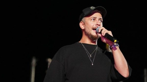 سعد لمجرد ينتهى من البروفات استعدادا لحفله المرتقب بالساحل الشمالي سعد لمجرد ينتهى من البروفات استعدادا لحفله المرتقب بالساحل الشمالي