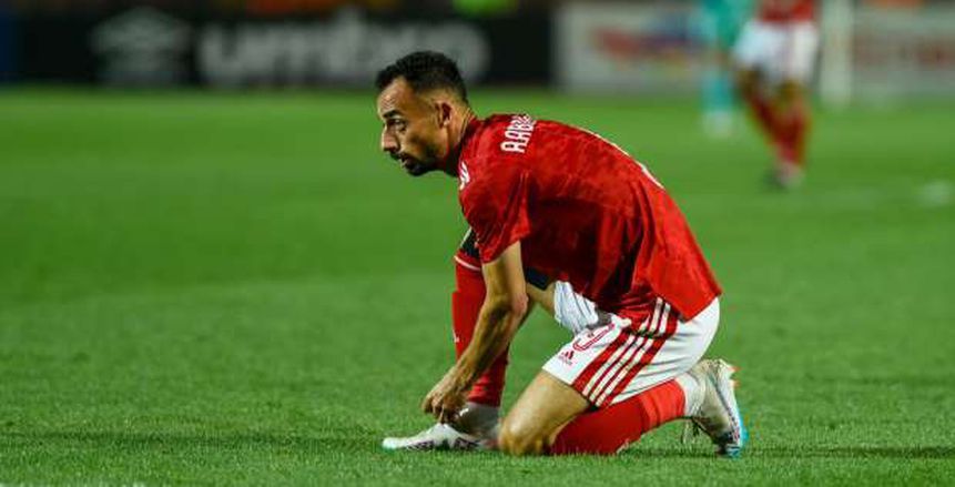 أحمد عبدالقادر يتلقى ضربة جديدة.. ريبيرو يرفض مشاركته في التدريبات أحمد عبدالقادر يتلقى ضربة جديدة.. ريبيرو يرفض مشاركته في التدريبات