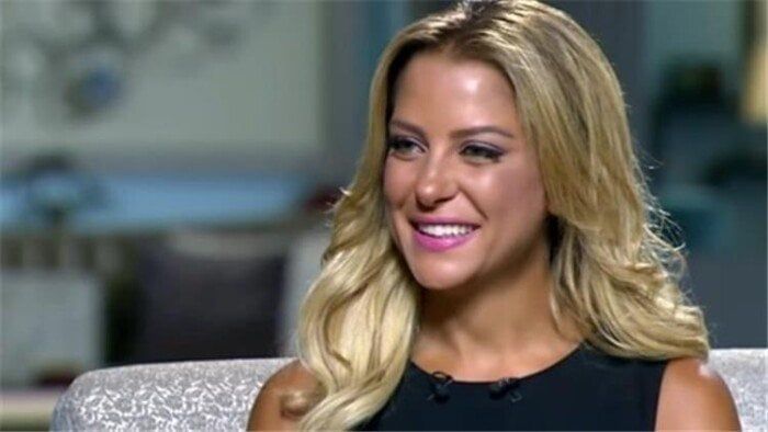 بعد غياب.. ريم مصطفى تطل على جمهورها بإطلالة صيفية جذابة بعد غياب.. ريم مصطفى تطل على جمهورها بإطلالة صيفية جذابة