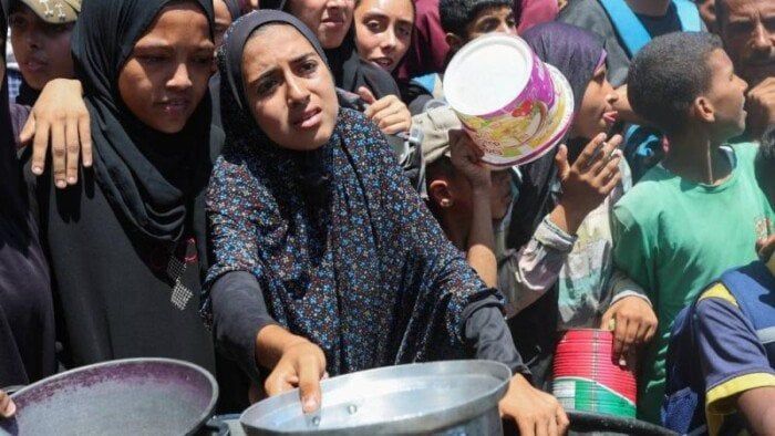 الخارجية الفلسطينية: المجاعة في غزة ليست طبيعية بل هي نتاج سياسة إسرائيلية متعمدة الخارجية الفلسطينية: المجاعة في غزة ليست طبيعية بل هي نتاج سياسة إسرائيلية متعمدة