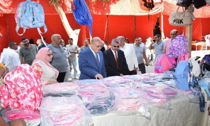 جامعة سوهاج تقيم معرض «أهلا مدرستي» لتخفيف الأعباء عن منسوبي الجامعة