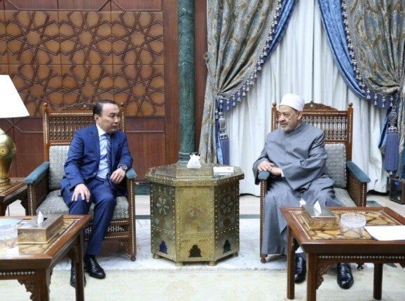 كازاخستان تجدِّد دعوتها لشيخ الأزهر للمشاركة في افتتاح قمَّة زعماء الأديان