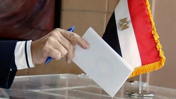 انتهاء التصويت بسفارة مصر بالمغرب في اليوم الأول في جولة الإعادة بانتخابات 