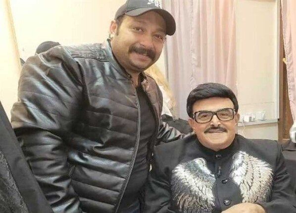 محمد ثروت: أتابع أفلام سمير غانم منذ طفولتي وأضحك كلما شاهدته محمد ثروت: أتابع أفلام سمير غانم منذ طفولتي وأضحك كلما شاهدته