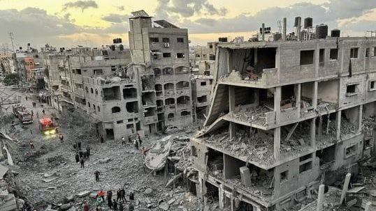 استشهاد 4 فلسطينيين من منتظري المساعدات برصاص قوات الاحتلال شمال قطاع غزة استشهاد 4 فلسطينيين من منتظري المساعدات برصاص قوات الاحتلال شمال قطاع غزة