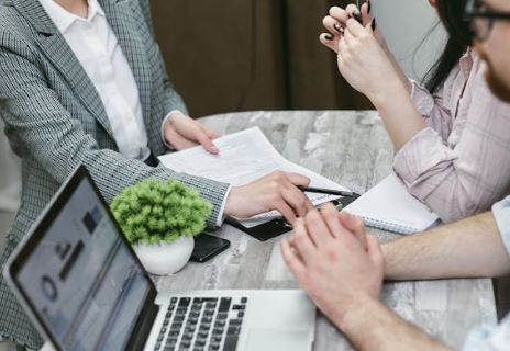 ابراج تتوافق مع العذراء في العمل ابراج تتوافق مع العذراء في العمل