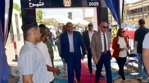 انتخابات الإعادة لمجلس الشيوخ 2025.. إقبال ملحوظ من المواطنين بالأقصر انتخابات الإعادة لمجلس الشيوخ 2025.. إقبال ملحوظ من المواطنين بالأقصر