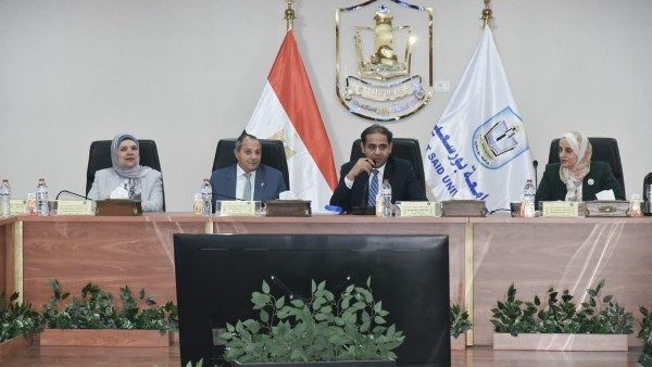 محافظ بورسعيد يشارك في اجتماع مجلس الجامعة محافظ بورسعيد يشارك في اجتماع مجلس الجامعة
