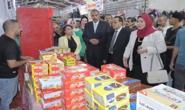 محافظ سوهاج يفتتح معرض أهلا مدرستي لتوفير المستلزمات المدرسية محافظ سوهاج يفتتح معرض أهلا مدرستي لتوفير المستلزمات المدرسية