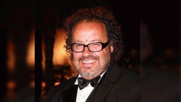 تكريم المخرج التونسي مختار العجيمي في مهرجان بورسعيد السينمائي الدولي تكريم المخرج التونسي مختار العجيمي في مهرجان بورسعيد السينمائي الدولي