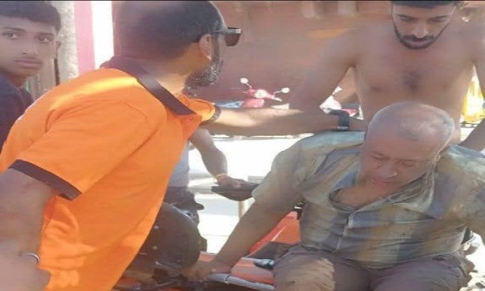 إنقاذ مسن من الغرق في شاطئ بورسعيد إنقاذ مسن من الغرق في شاطئ بورسعيد