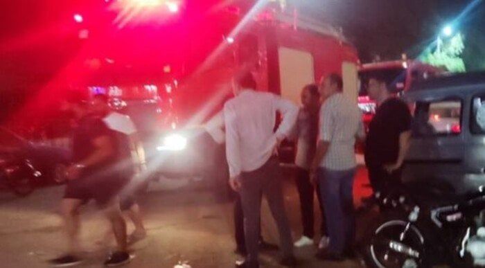 الحماية المدنية تنجح في السيطرة على حريق أعلى سطح مستشفى الحسين الجامعي الحماية المدنية تنجح في السيطرة على حريق أعلى سطح مستشفى الحسين الجامعي