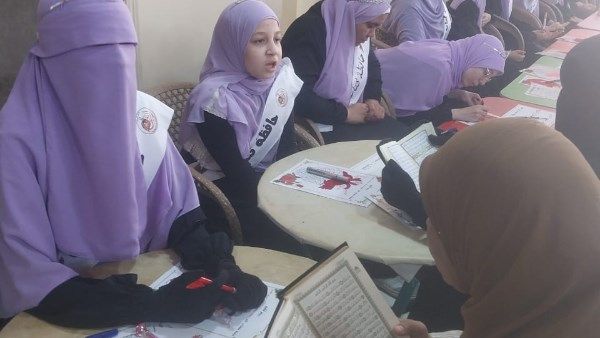 القرآن في قلوبهم.. الأزهر يحتفي بحفظة كتاب الله في يوم السرد القرآني القرآن في قلوبهم.. الأزهر يحتفي بحفظة كتاب الله في يوم السرد القرآني