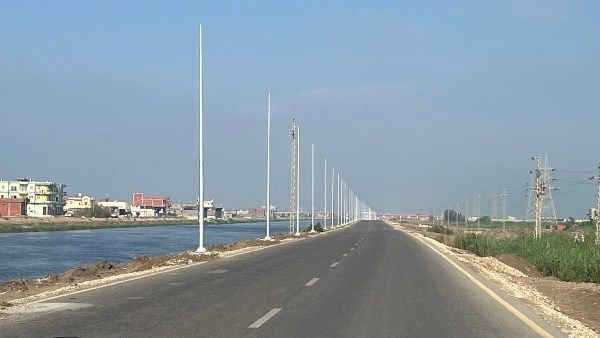 لخدمة أهالي جنوب بورسعيد .. استمرار أعمال إنارة طريق ترعة السلام لخدمة أهالي جنوب بورسعيد .. استمرار أعمال إنارة طريق ترعة السلام