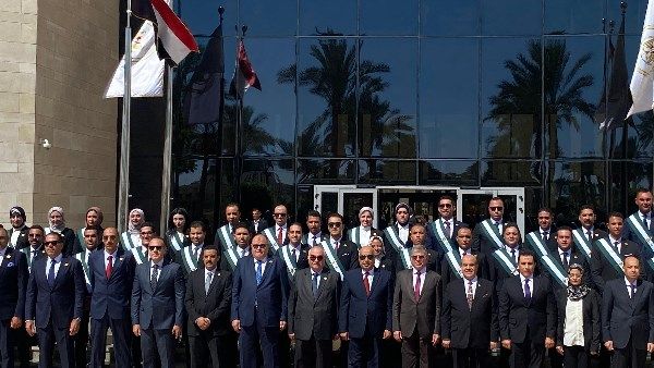رئيس قضايا الدولة لأعضاء الهيئة: العدالة تأتي من داخلنا باستقامة النية وطهارة اليد.. فيديو رئيس قضايا الدولة لأعضاء الهيئة: العدالة تأتي من داخلنا باستقامة النية وطهارة اليد.. فيديو