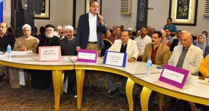محافظ أسيوط يحتفل بتخرج 100 طفل من مشروع مكافحة عمل الأطفال محافظ أسيوط يحتفل بتخرج 100 طفل من مشروع مكافحة عمل الأطفال