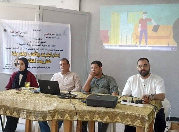 «إدمان الإنترنت والألعاب الإلكترونية.. خطر يهدد أطفالنا»، في ندوة توعوية بالقليوبية «إدمان الإنترنت والألعاب الإلكترونية.. خطر يهدد أطفالنا»، في ندوة توعوية بالقليوبية