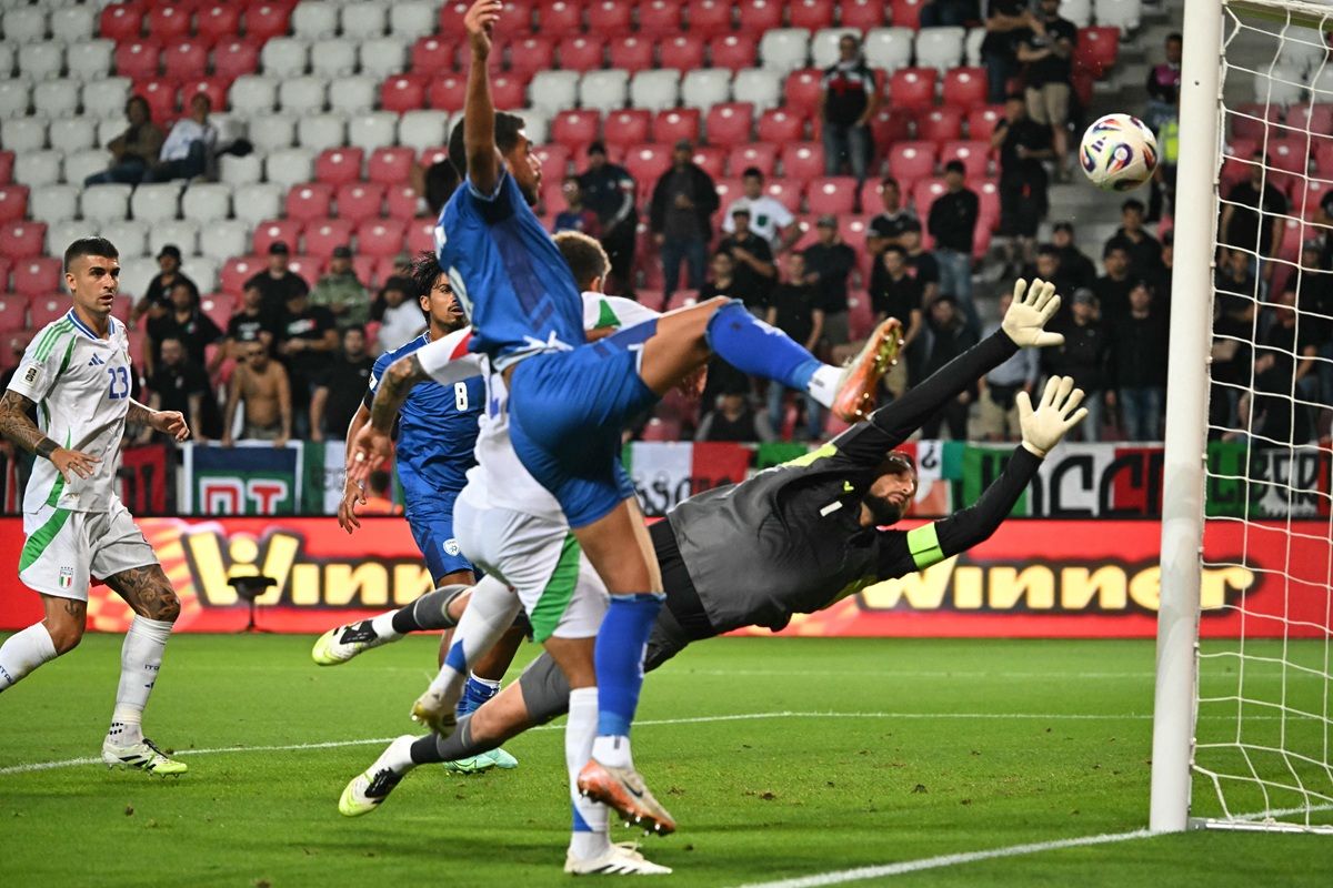 من مباراة إسرائيل وإيطاليا. (أ ف ب)