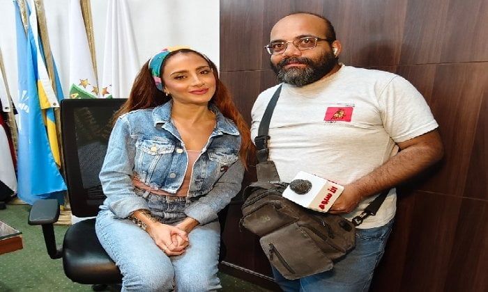 كارولينا كرم ل «الأسبوع»: الإسكندرية منحتني حبا غير طبيعي و «راجعين يا إسكندرية» تجربة فنية لن تنسى