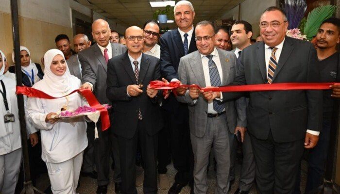 رئيس جامعة أسيوط يفتتح وحدة الأشعة المقطعية وعيادة التشخيص عن بُعد بمستشفى الأطفال الجامعي