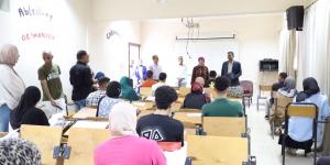 جولة تفقدية لرئيس جامعة الأقصر لمتابعة سير الامتحانات بكلية الألسن - هرم مصر