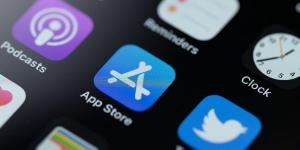 رئيس Apple يضغط على حاكم تكساس لإسقاط قانون «محاسبة متاجر التطبيقات» - هرم مصر