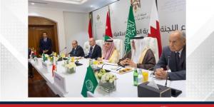 الرئيس الفلسطيني يجري اجتماعًا عبر الاتصال المرئي مع أعضاء اللجنة الوزارية المكلفة من القمة العربية الإسلامية الاستثنائية المشتركة بشأن غزة - هرم مصر