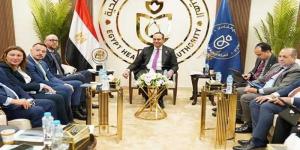 رئيس هيئة الرعاية الصحية يبحث مع وفد كبرى الشركات الألمانية سُبل تعزيز الشراكات الدولية وجذب الاستثمارات الصحية - هرم مصر