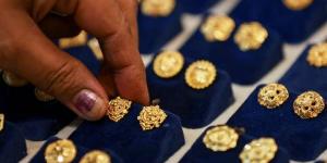 تحديث صباحي لأسعار الذهب في مصر اليوم الثلاثاء.. هل حان وقت الشراء؟ - هرم مصر