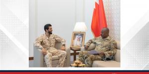 سمو الشيخ ناصر بن حمد يستقبل الملحق العسكري بسفارة الولايات المتحدة لدى البحرين - هرم مصر