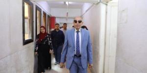 محافظ المنيا يتابع سير العمل داخل الإدارات والأقسام بمديرية الصحة - هرم مصر