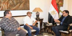 وزير الثقافة يلتقي النجم محمد هنيدي لبحث تقديم عروض مسرحية بالمحافظات انطلاقًا من مسرح بيرم التونسي بالإسكندرية - هرم مصر