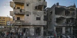 استشهاد 9 فلسطينيين بينهم 3 أطفال في قصف إسرائيلي على مخيم النصيرات وسط غزة - هرم مصر