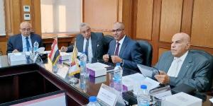 الإسكان تبحث تحديث أكواد مياه الشرب والصرف الصحي بمشاركة خبراء وأساتذة الجامعات - هرم مصر