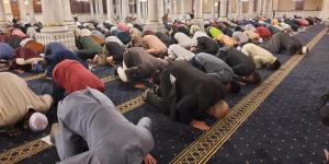 قول الشرع فى خروج المأموم من صلاة الجماعة ليصلي منفردًا #دين وحياة #دار الإفتاء - هرم مصر