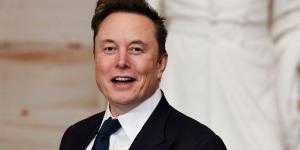 أسهم Tesla تخسر 69 مليار دولار في يوم واحد.. وسهم Uber يسجل إغلاقاً قياسياً - هرم مصر