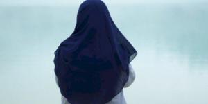 هل يأثم الرجل لعدم ارتداء زوجته الحجاب؟.. الإفتاء تجيب - هرم مصر