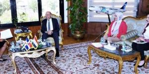 وزير الطيران المدني يبحث مع سفيرة جمهورية الدومينيكان بالقاهرة آليات تعزيز التعاون المشترك بين الجانبين - هرم مصر