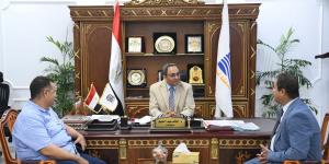 محافظ قنا يبحث مع رئيس فرع البنك الزراعي الجديد دعم المزارعين - هرم مصر