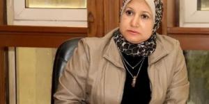 كوثر محمود تتواصل مع الممرضة المصرية بطلة إنقاذ مسن بالكويت - هرم مصر