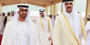 أمير قطر يستقبل رئيس دولة الإمارات لدى وصوله إلى الدوحة - هرم مصر