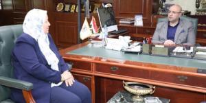 محافظ بني سويف يتابع خطة تدريب المعلمين الجدد المقبولين بمسابقة 30 ألف معلم - جريدة هرم مصر