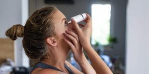 تحذير طبي.. قطرات ترطيب العين العشوائية قد تسبب "جفاف العين" - جريدة هرم مصر