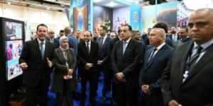 رئيس الوزراء يتفقد جناح مركز المعلومات ودعم اتخاذ القرار بمعرض للكتاب - جريدة هرم مصر