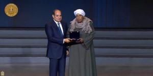 الرئيس السيسي يكرم عددًا من شهداء الشرطة خلال الاحتفال بالذكرى 74 - جريدة هرم مصر