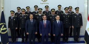 صورة تذكارية للرئيس السيسى خلال احتفالية عيد الشرطة الـ74 - جريدة هرم مصر