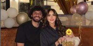 بأجواء رومانسية.. محمد النني يخطف الأنظار في ميلاد زوجته المغربية - جريدة هرم مصر